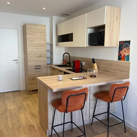 T2 - Apartment *